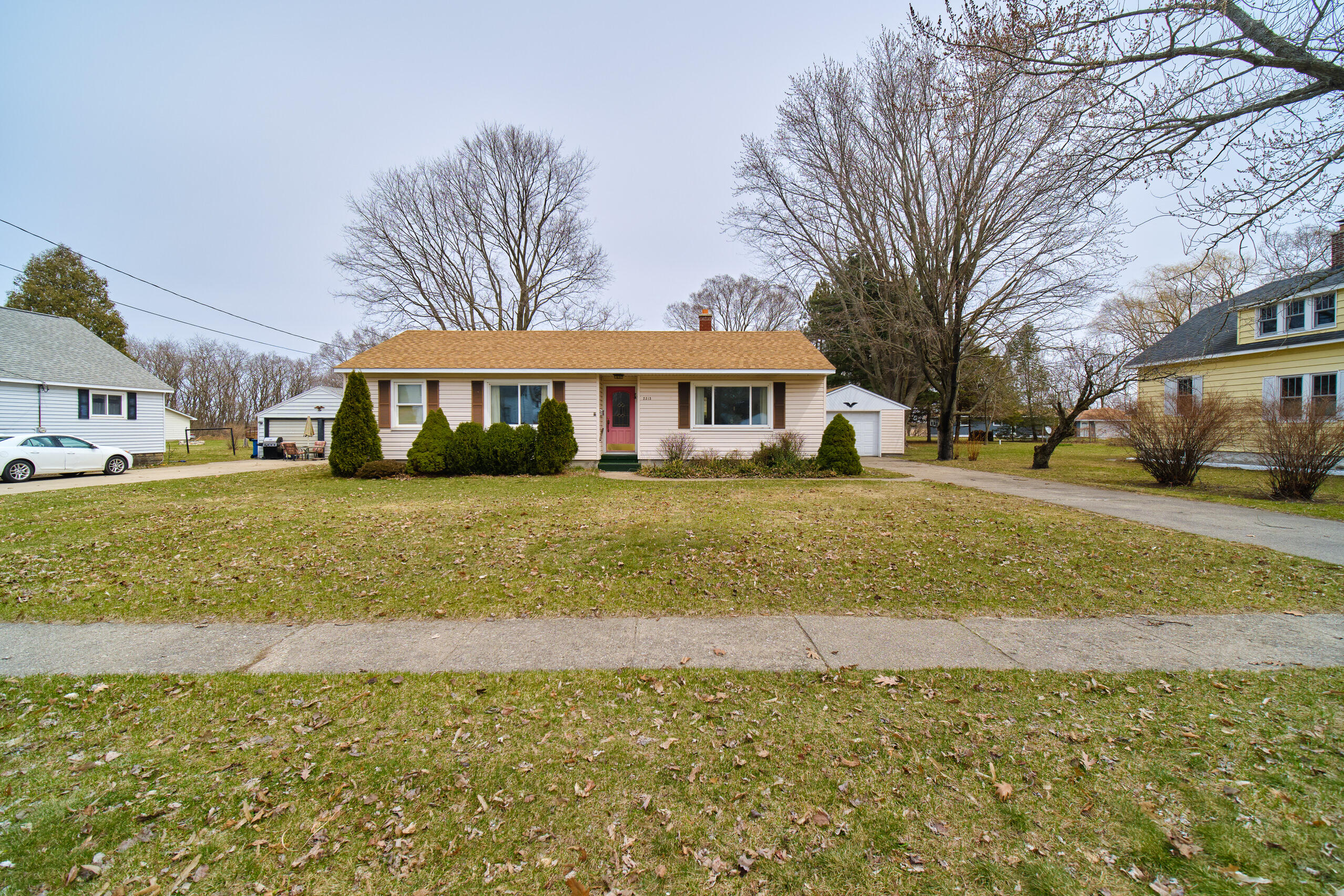 2313 Filer City Road Manistee, MI 49660 - Photo 3 of 47 Front of Home