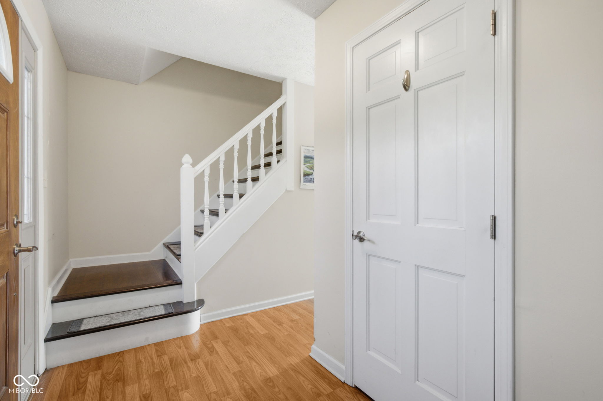 7957 Castle Lake Road Indianapolis, IN 46256 - Photo 6 of 53