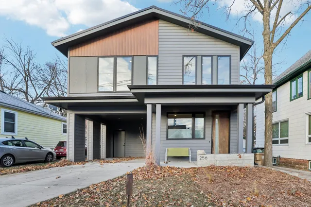 $639,900 | 256 Waubesa Street, Madison, WI 53704