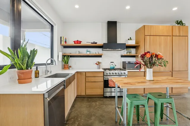 $639,900 | 256 Waubesa Street, Madison, WI 53704