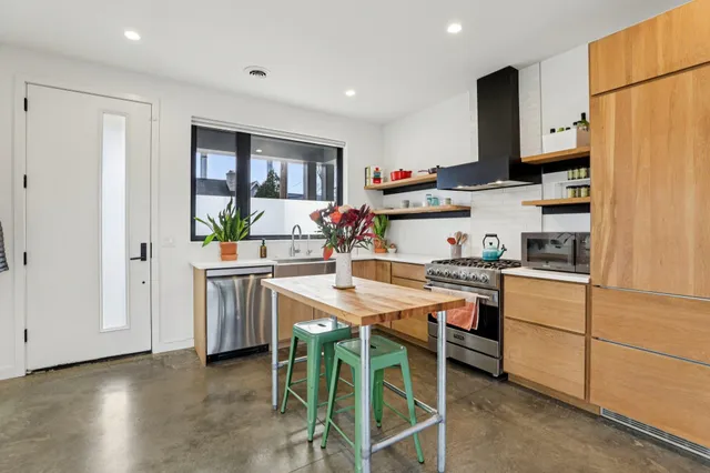 $639,900 | 256 Waubesa Street, Madison, WI 53704