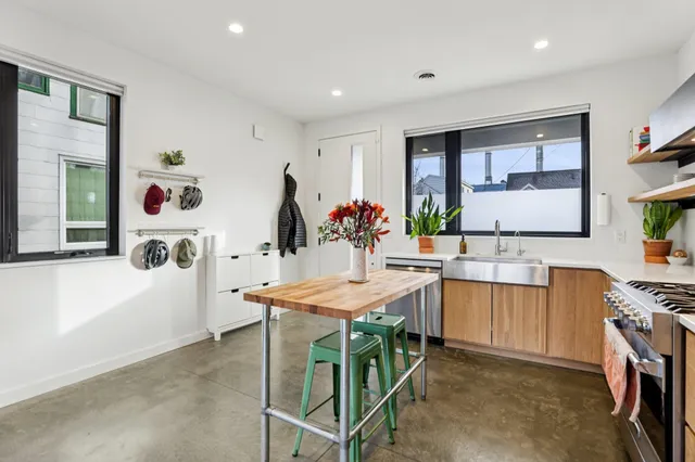 $639,900 | 256 Waubesa Street, Madison, WI 53704