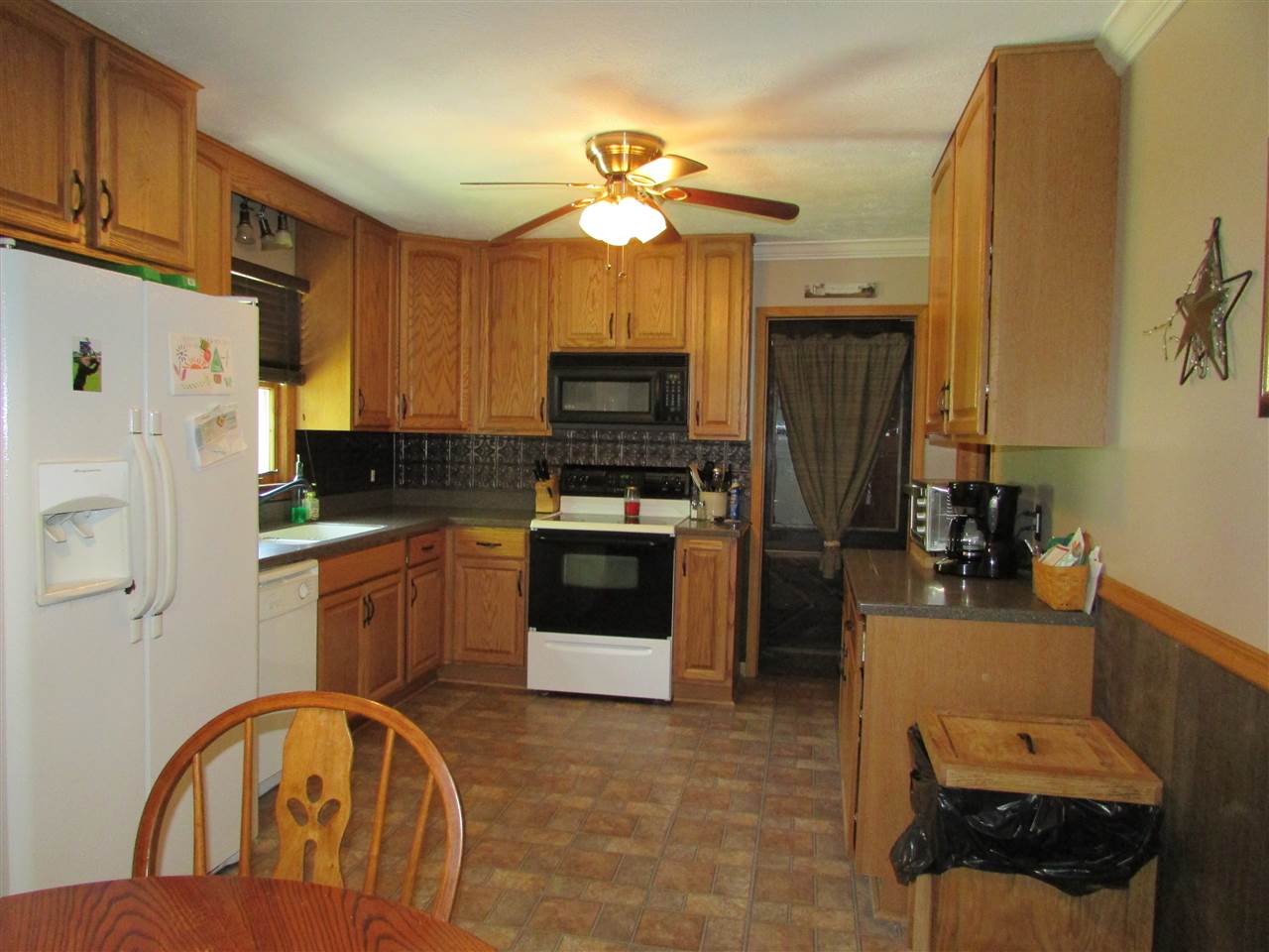 4667 East Point Road Elkton, VA 22827 - Photo 11 of 18 Gallery Image 11