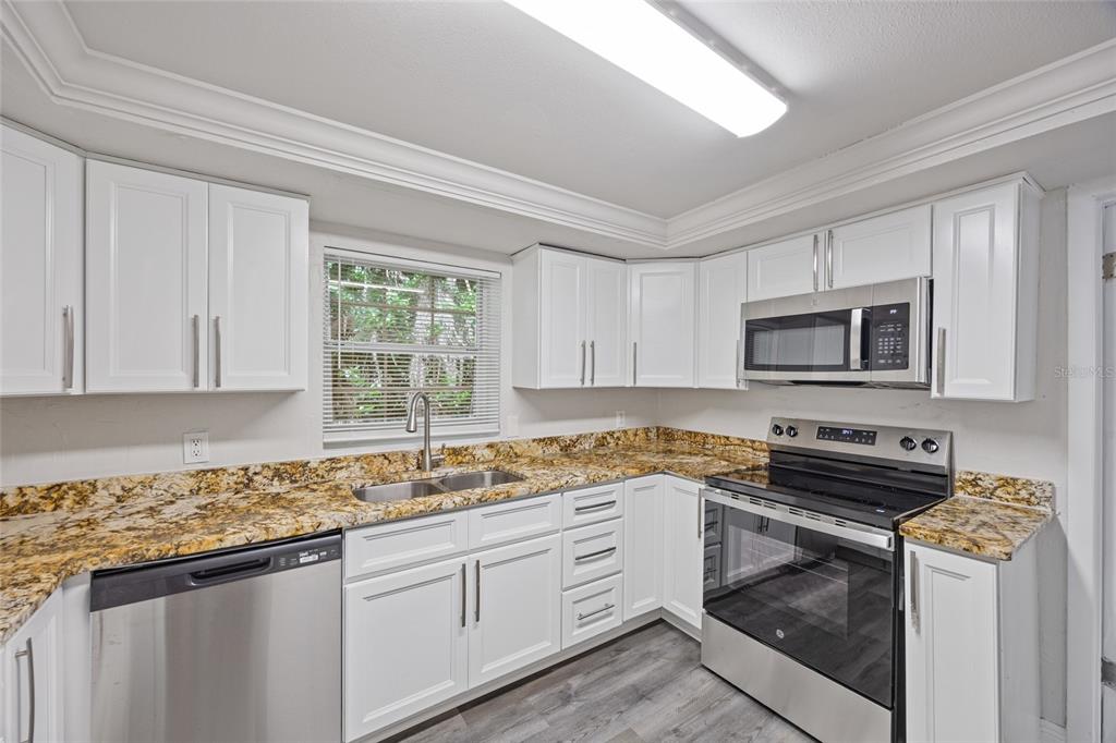 5711 River Gulf Road Port Richey, FL 34668 - Photo 10 of 25