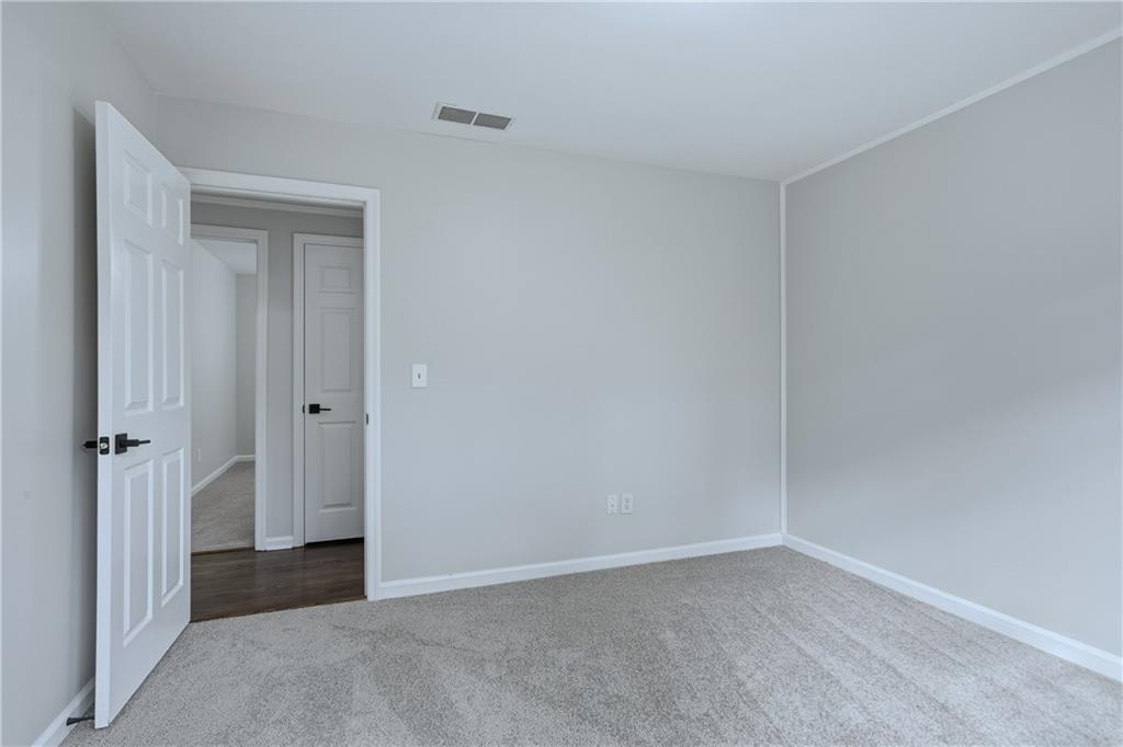 2800 Lakewind Court Alpharetta, GA 30005 - Photo 12 of 26 a view of an empty room