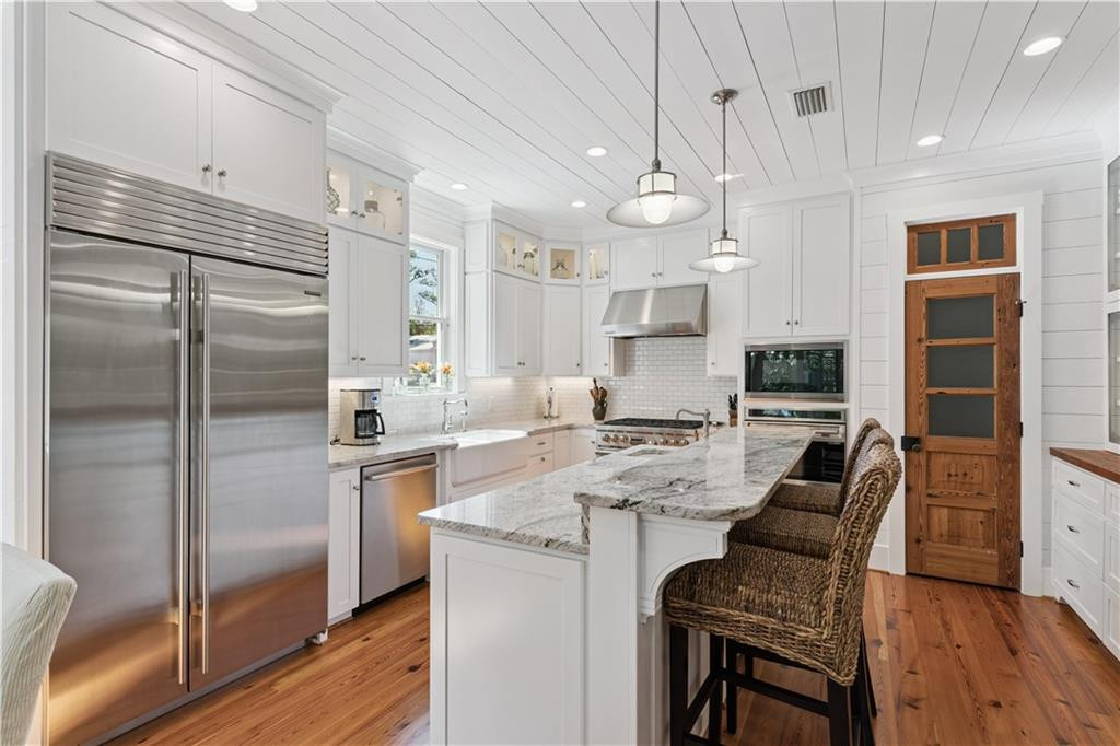 4316 5th Street St. Simons Island, GA 31522 - Photo 12 of 58 Kitchen