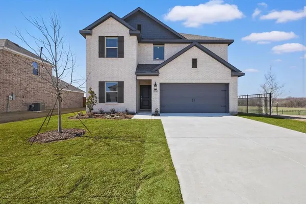 $2,700 | 2238 Maple Ridge Drive, Van Alstyne, TX 75495