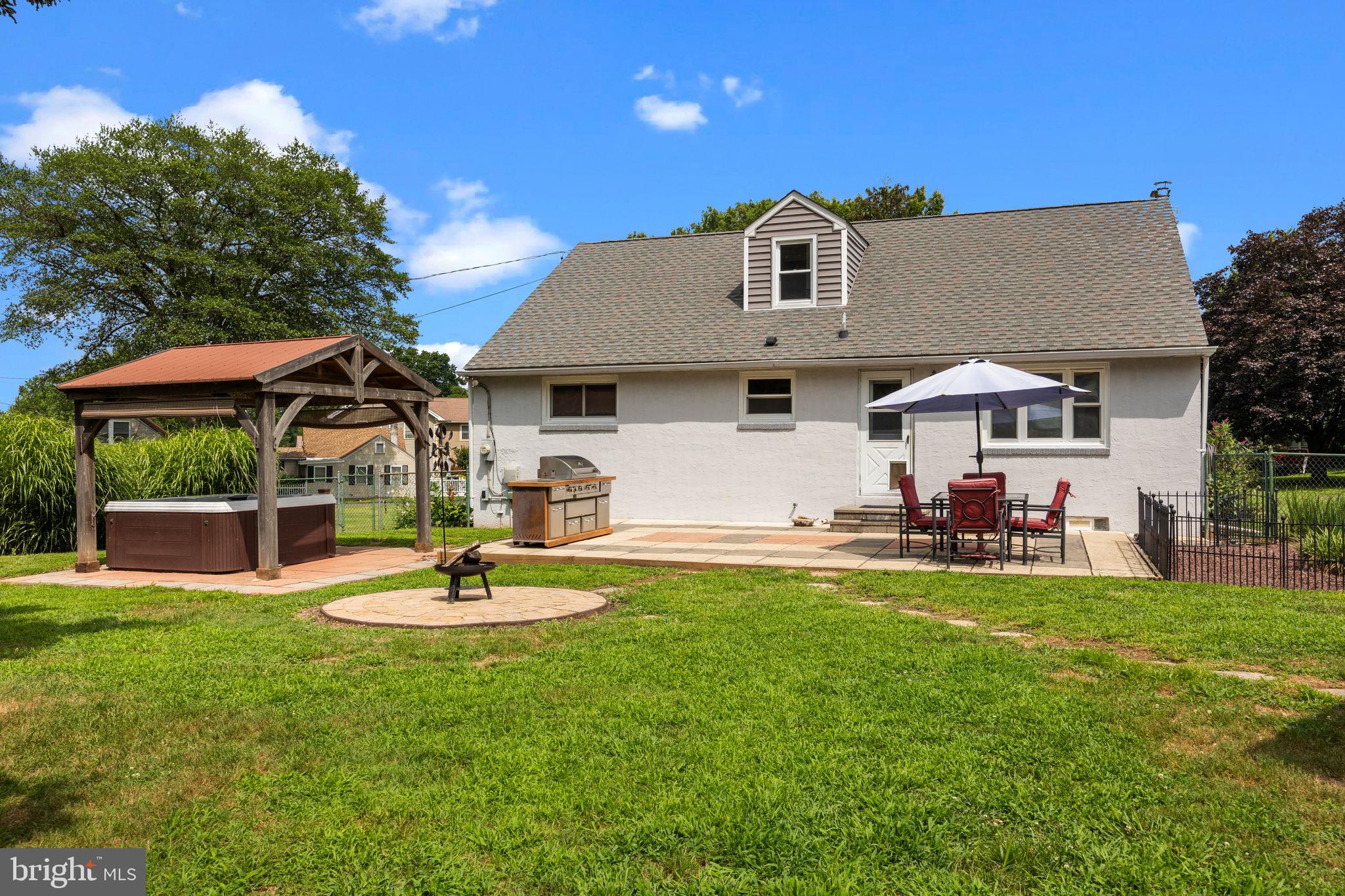 4783 Meeting Road Bensalem, PA 19020 - Photo 37 of 48 Backyard