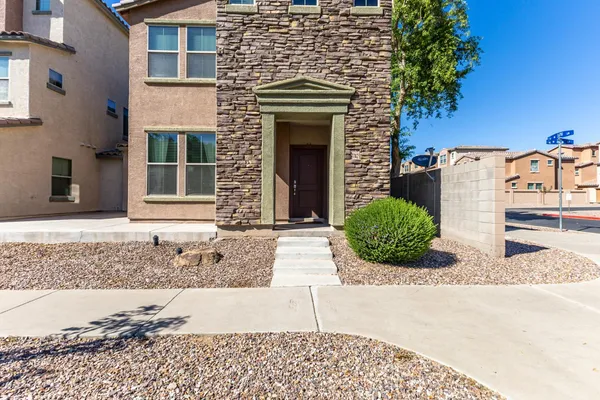$2,545 | 7742 West Palm Lane, Phoenix, AZ 85035