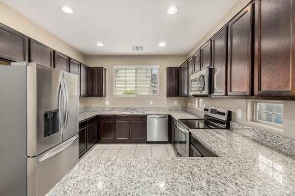 $2,545 | 7742 West Palm Lane, Phoenix, AZ 85035