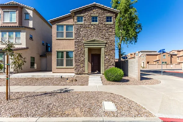 $2,545 | 7742 West Palm Lane, Phoenix, AZ 85035