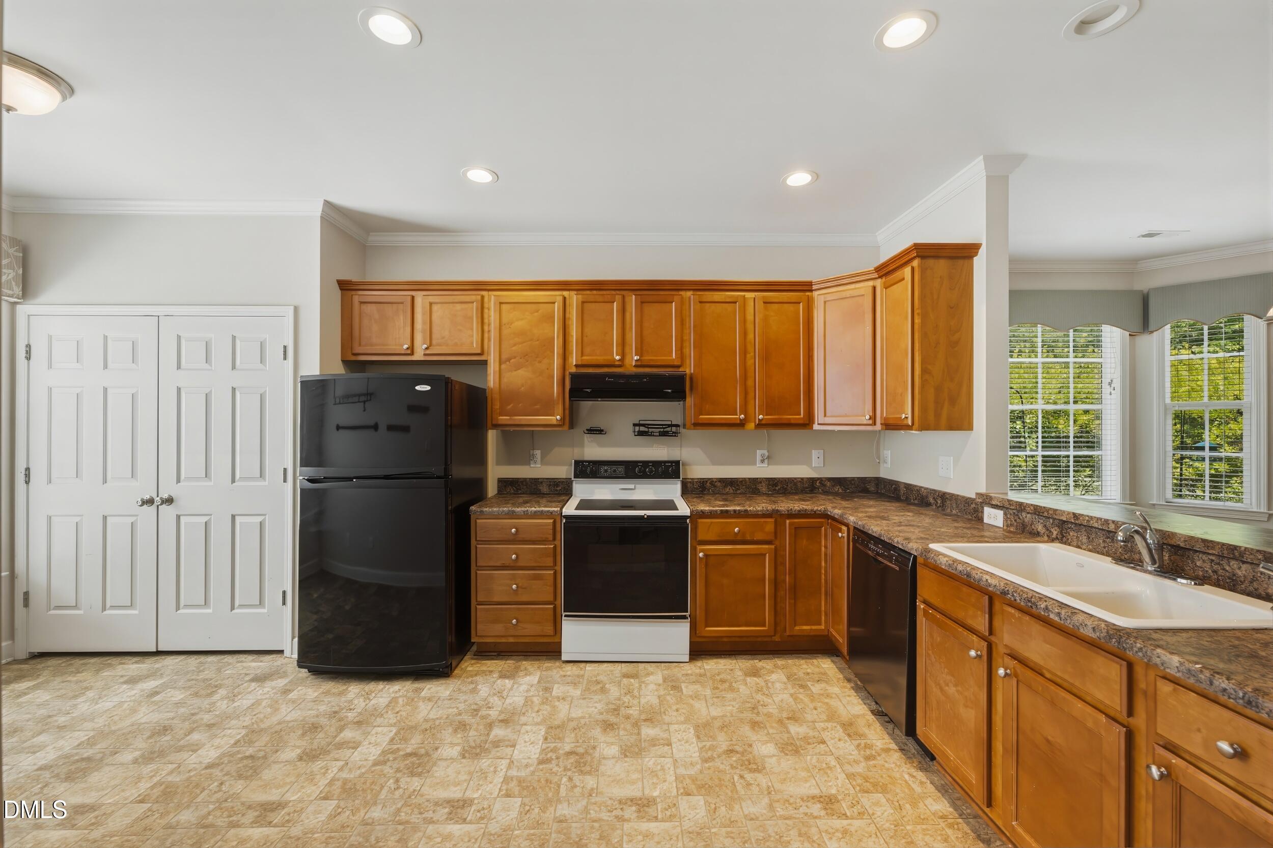 844 Horton Road Durham, NC 27704 - Photo 8 of 24 7 -844 horton rd 64, interior, kitchen