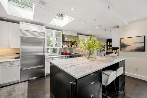 $2,399,000 | 128 Ocean Avenue, Swampscott, MA 01907