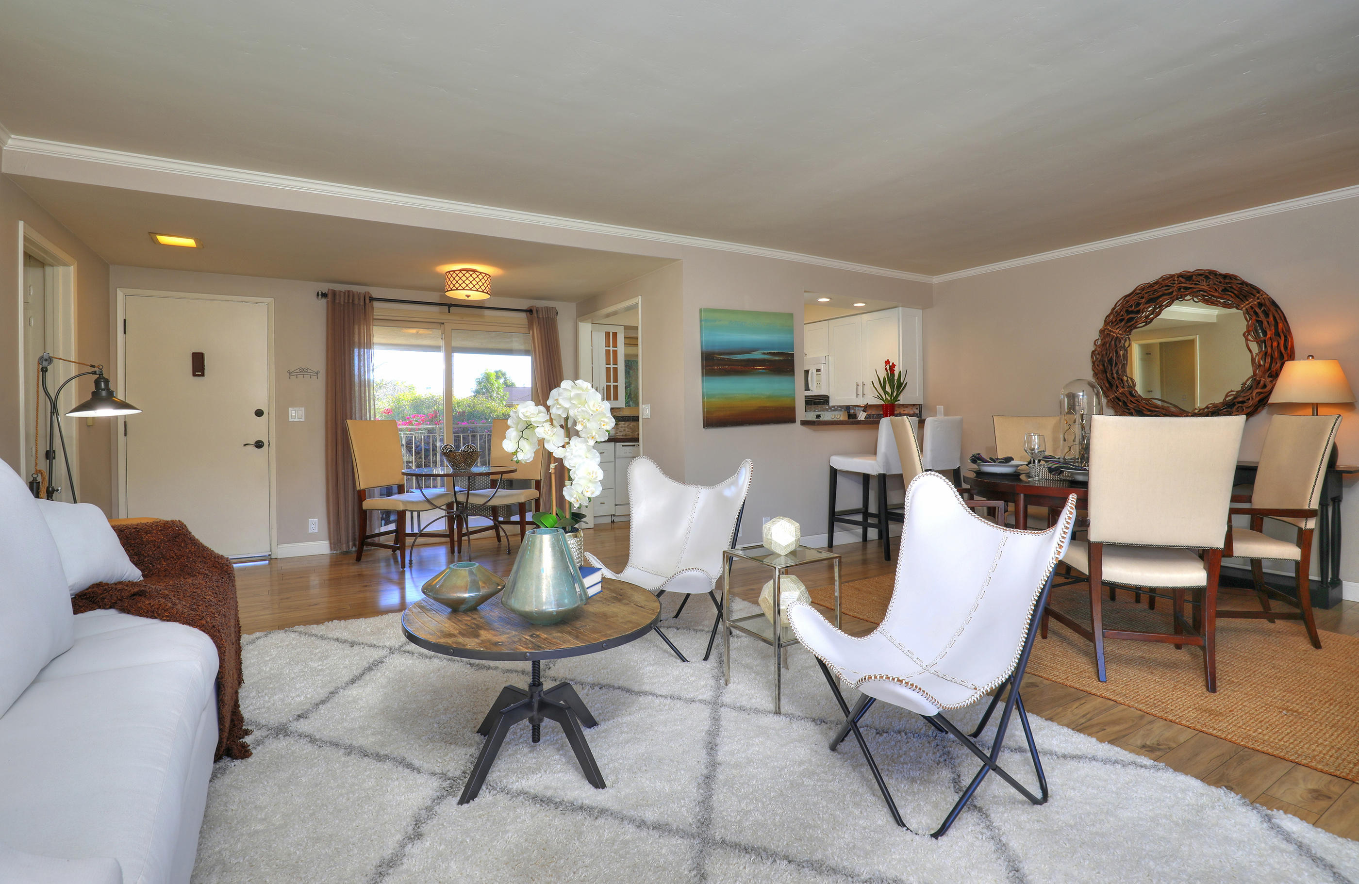 5940 Encina Road, Unit 6 Goleta, CA 93117 - Photo 3 of 20 Living and Dining Room