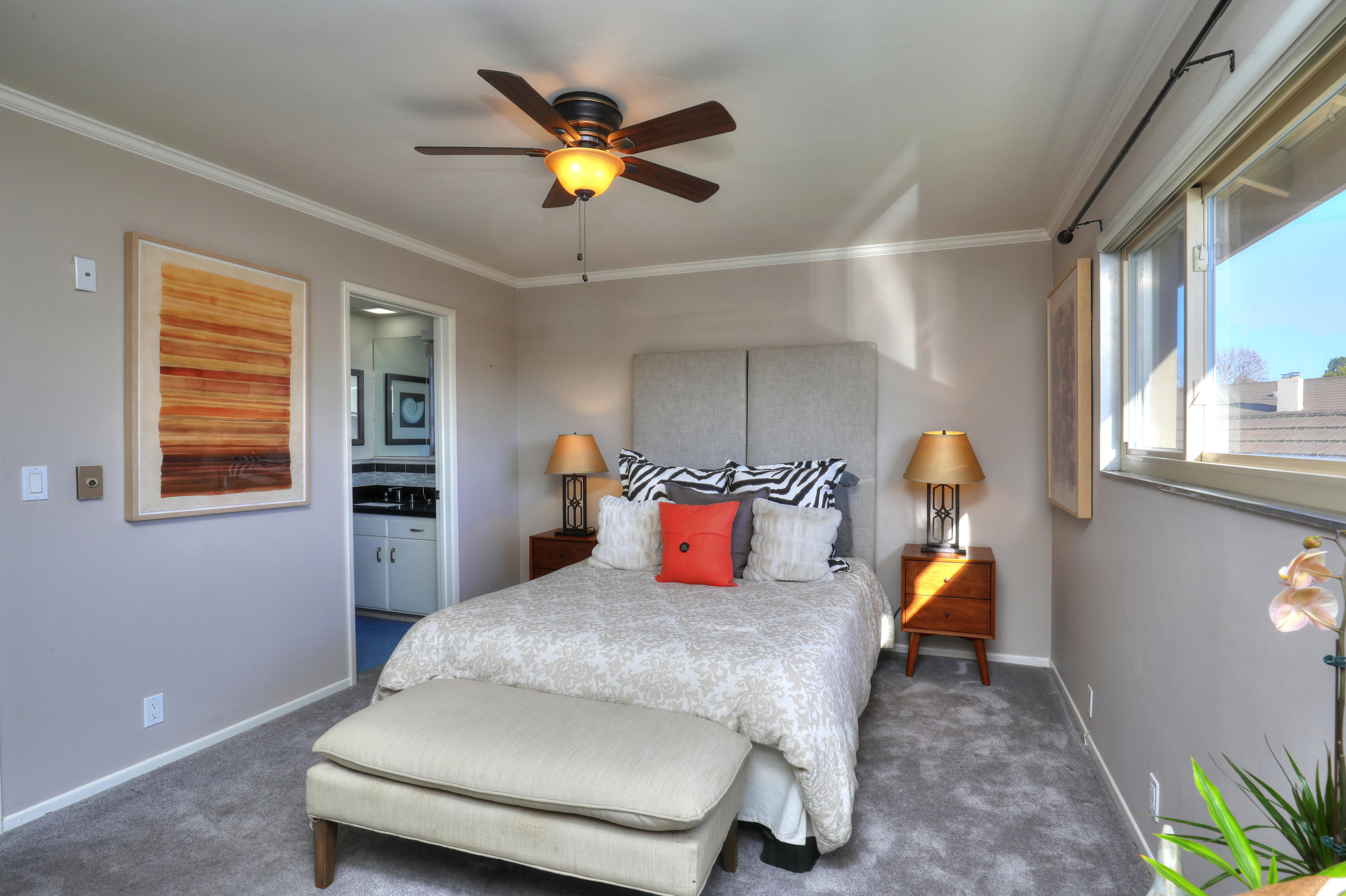 5940 Encina Road, Unit 6 Goleta, CA 93117 - Photo 9 of 20 Master Bedroom with bath