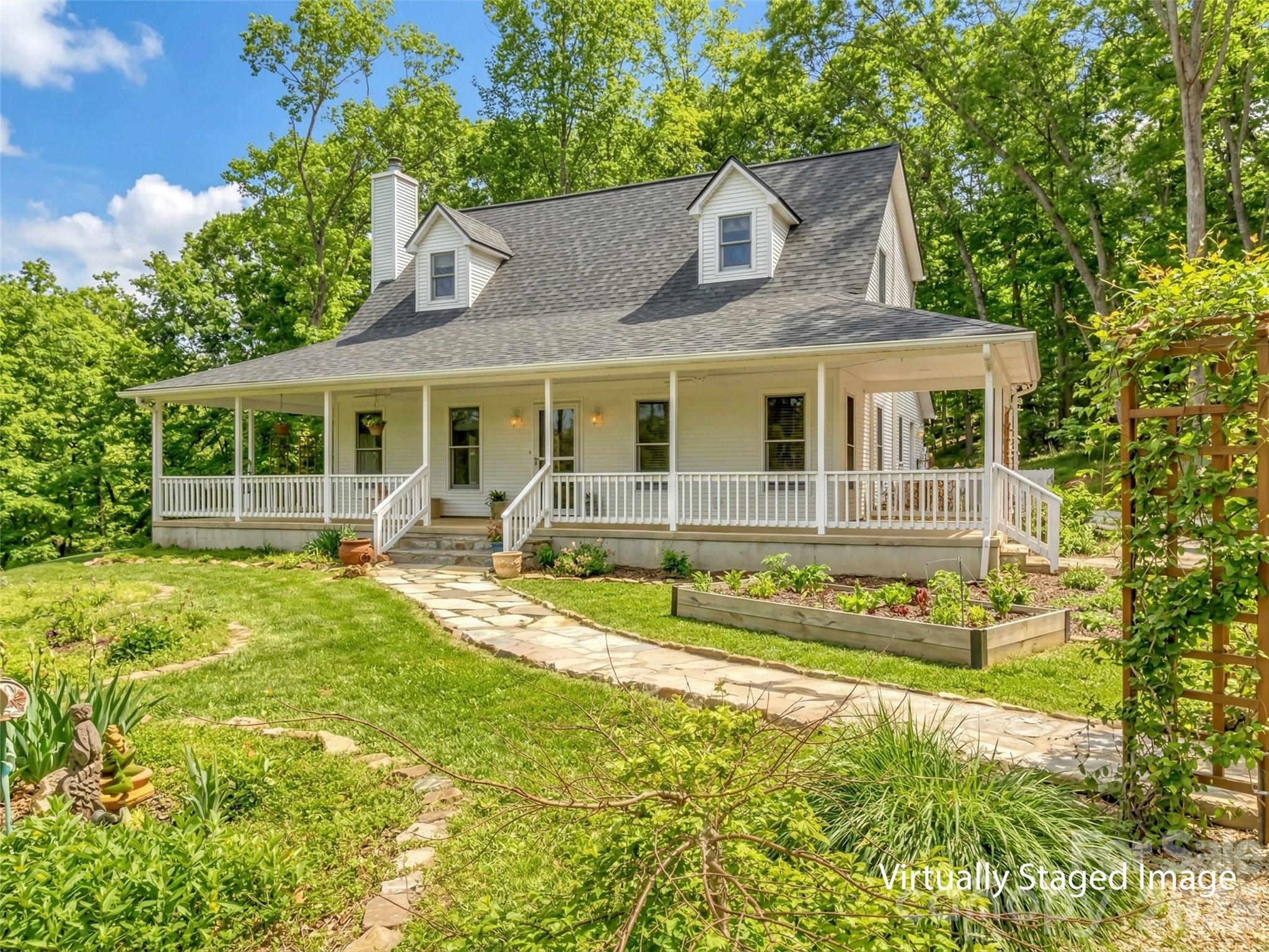 109 Paradise Circle Clyde, NC 28721 - Photo 1 of 48