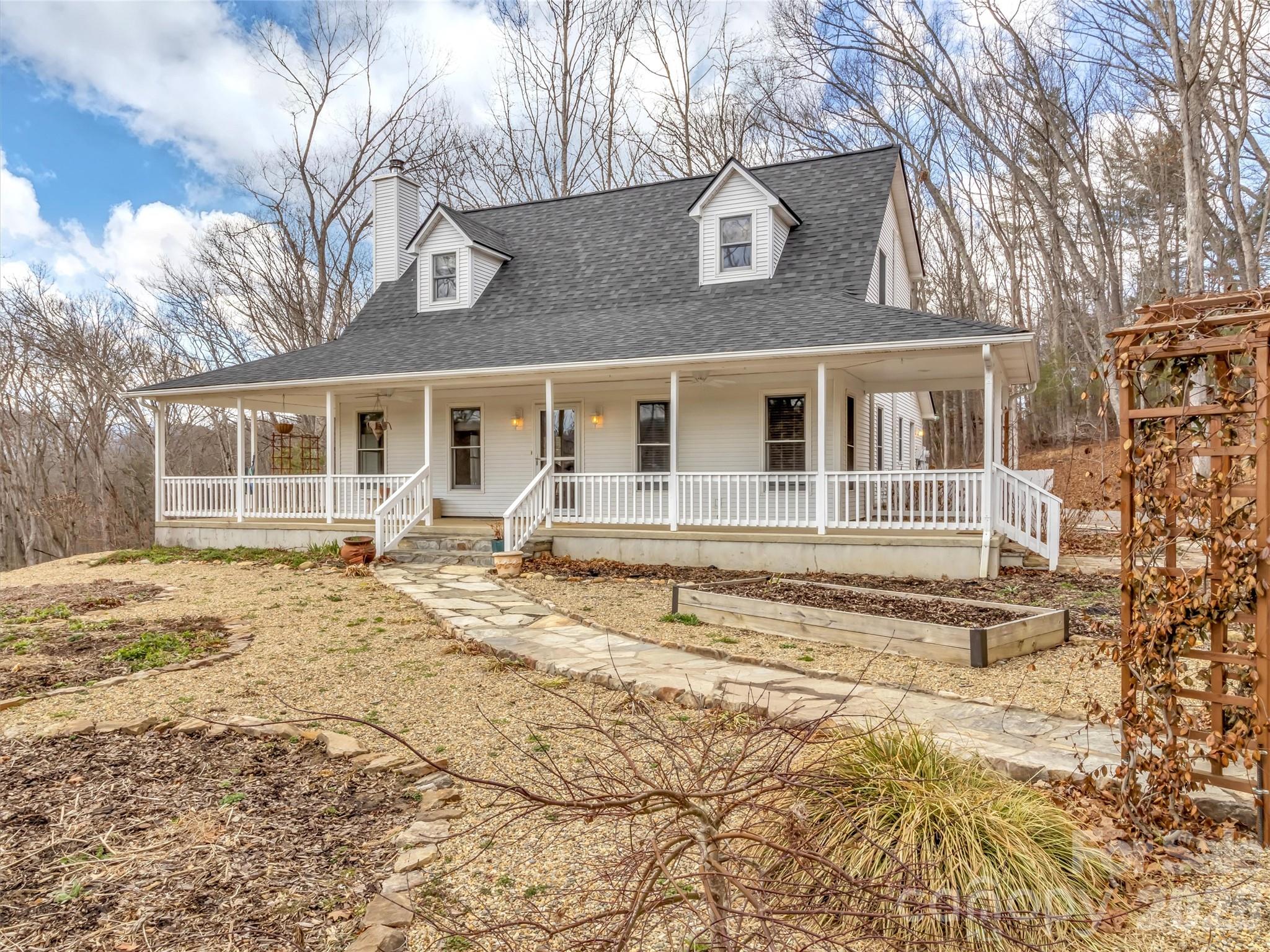 109 Paradise Circle Clyde, NC 28721 - Photo 2 of 48