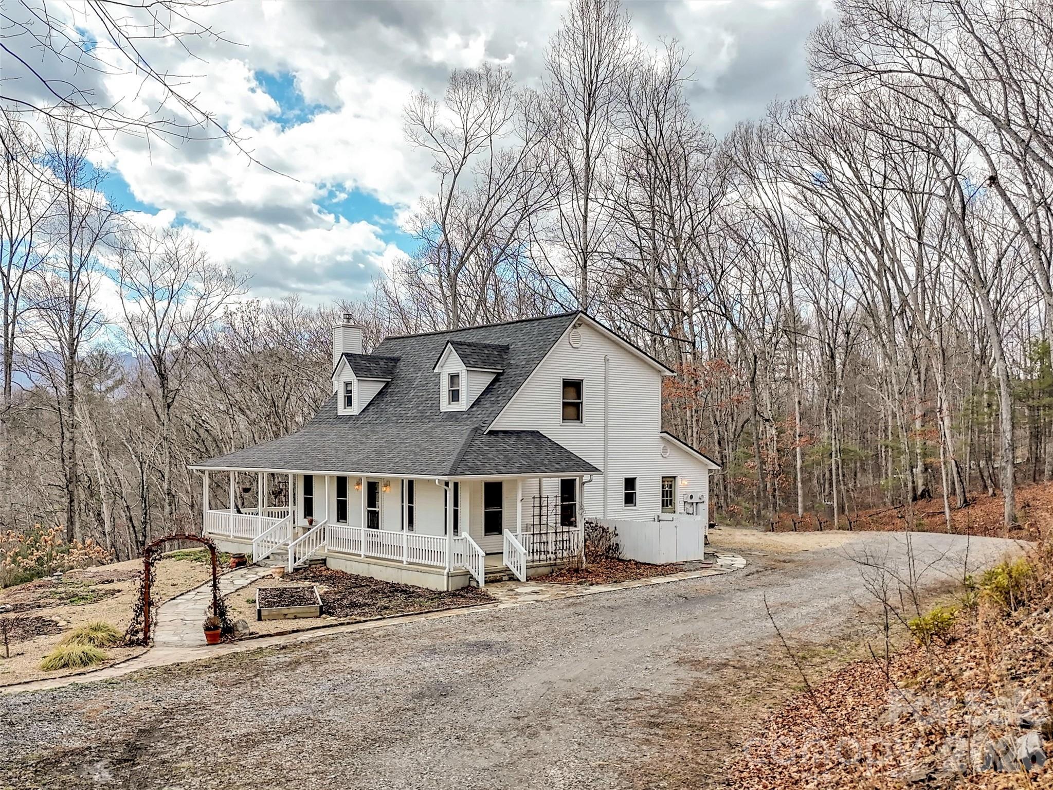 109 Paradise Circle Clyde, NC 28721 - Photo 36 of 48
