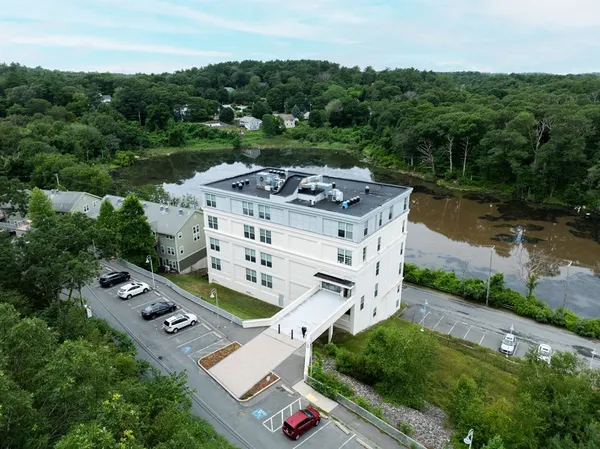 $385,000 | 24 Cobblestone Lane, Unit 603, Gloucester, MA 01930