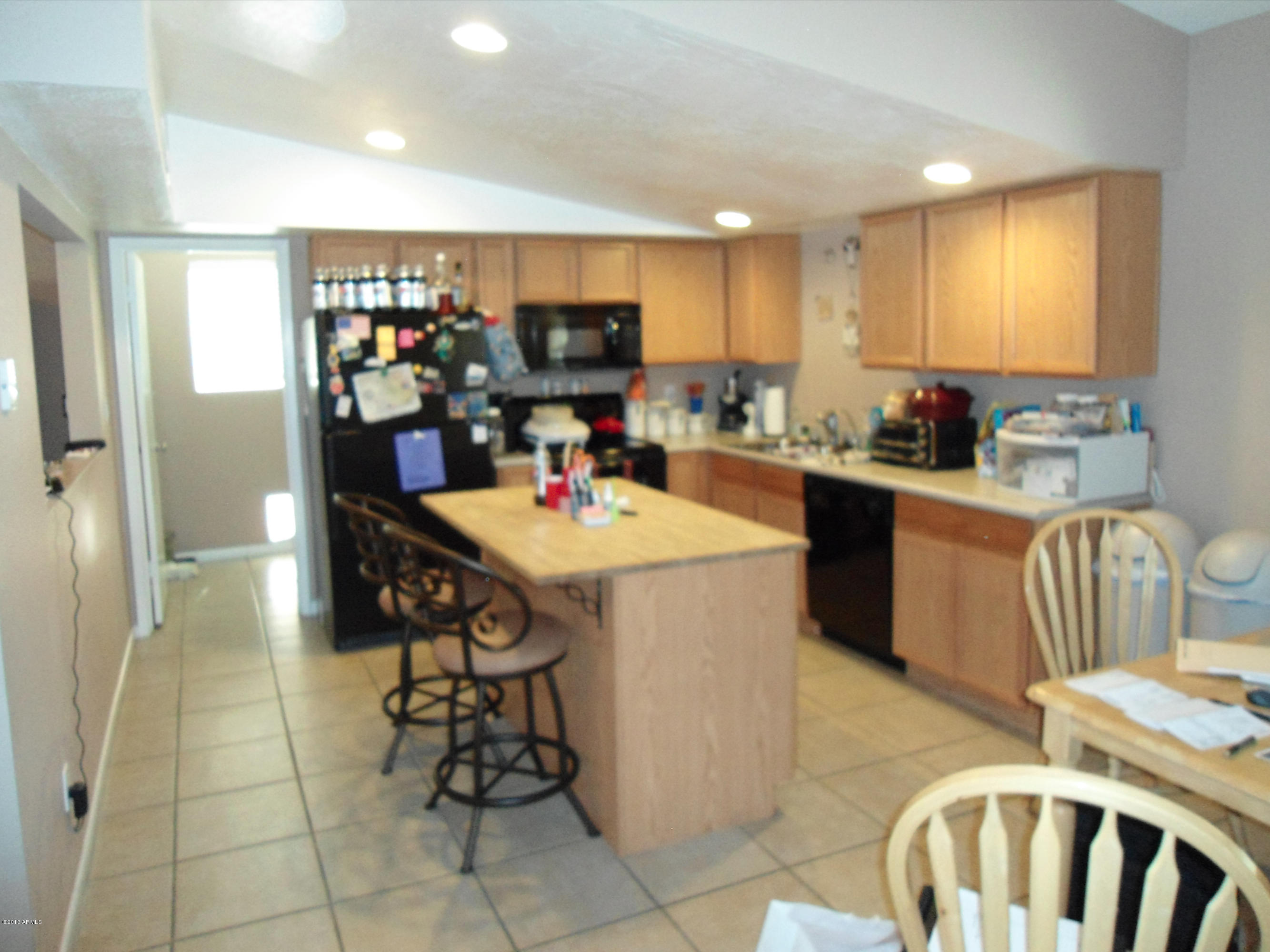 126 West Wagoner Road Phoenix, AZ 85023 - Photo 5 of 13 DSC01398