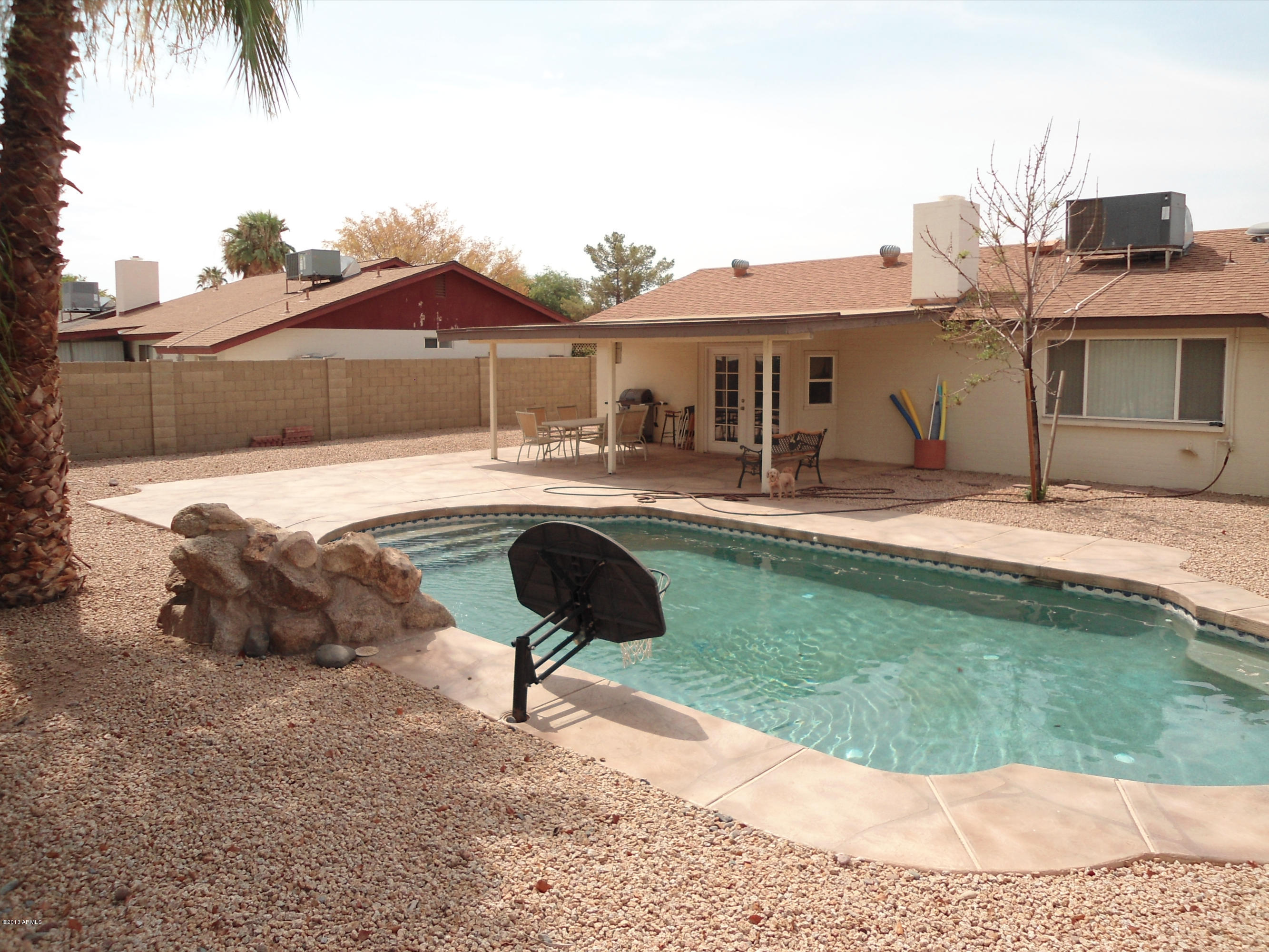 126 West Wagoner Road Phoenix, AZ 85023 - Photo 7 of 13 DSC01401