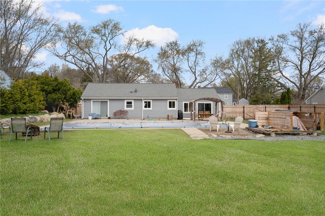 628 County Road Barrington, RI 02806 - Photo 31 of 40