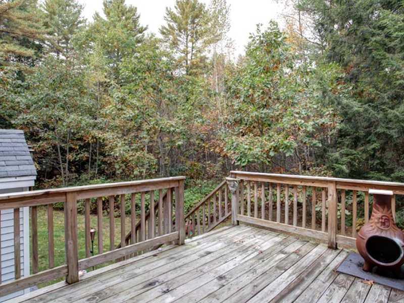 28 Longmeadow Road Scarborough, ME 04074 - Photo 20 of 25 Exterior Back.