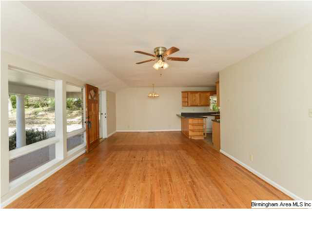 1669 Shannon Road Bessemer, AL 35022 - Photo 6 of 31