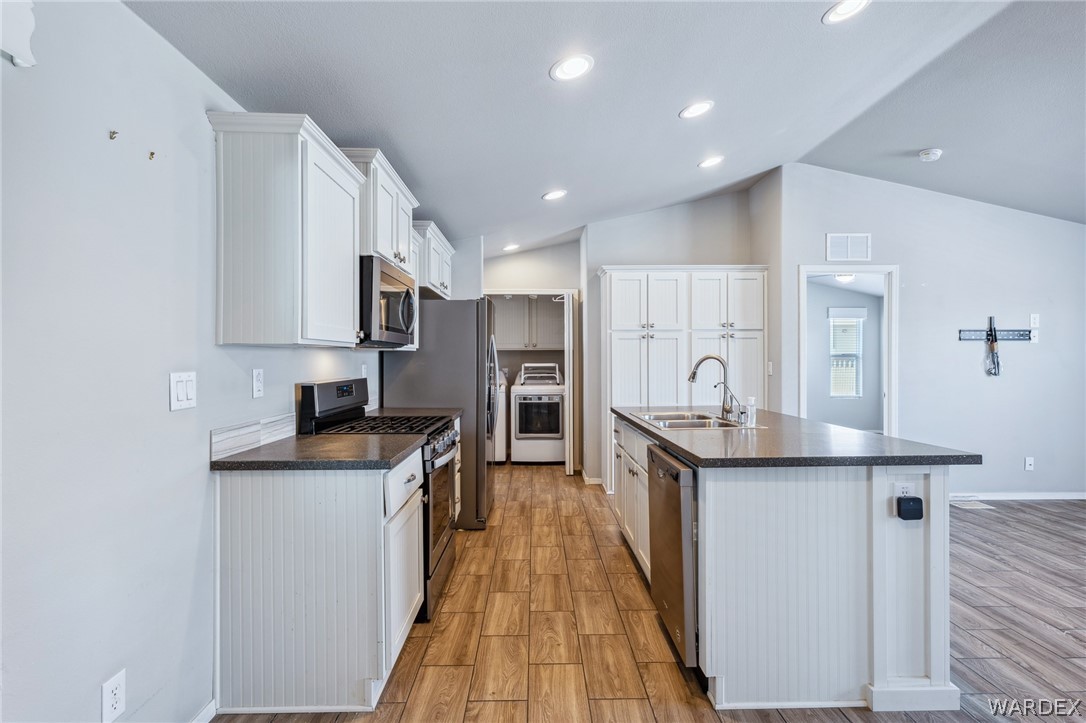 1545 East El Rodeo Road, Unit 151 Fort Mohave, AZ 86426 - Photo 11 of 55 Kitchen