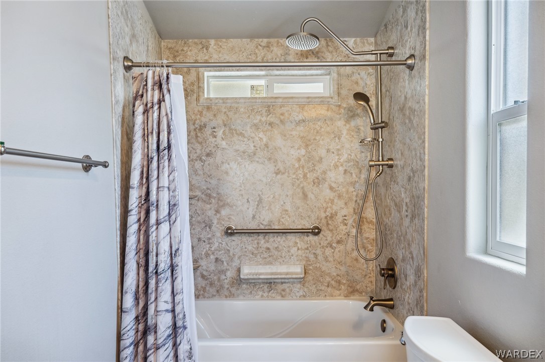 1545 East El Rodeo Road, Unit 151 Fort Mohave, AZ 86426 - Photo 20 of 55 Bathroom