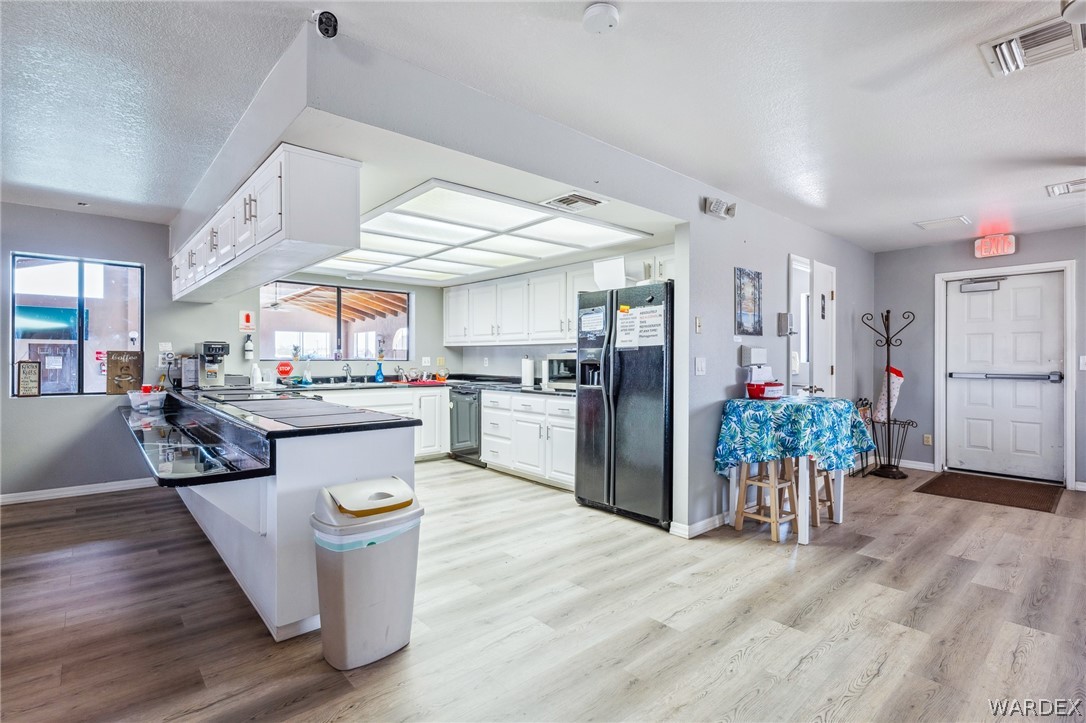1545 East El Rodeo Road, Unit 151 Fort Mohave, AZ 86426 - Photo 51 of 55 Kitchen