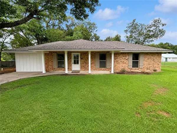 $249,900 | 24433 Marie Court, Loranger, LA 70446