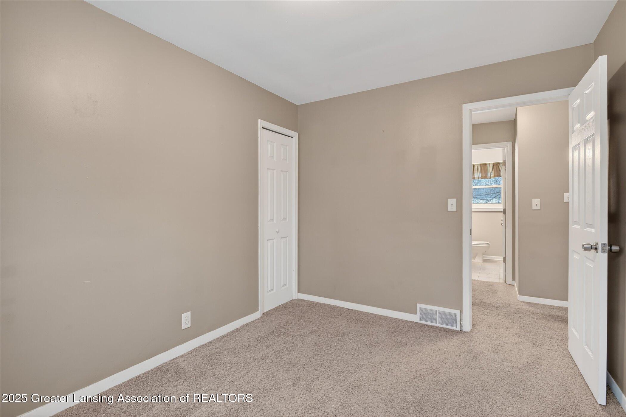 2209 Barstow Road Lansing, MI 48906 - Photo 17 of 37 17-2209 Barstow Rd Lansing, MI 48906-Wi