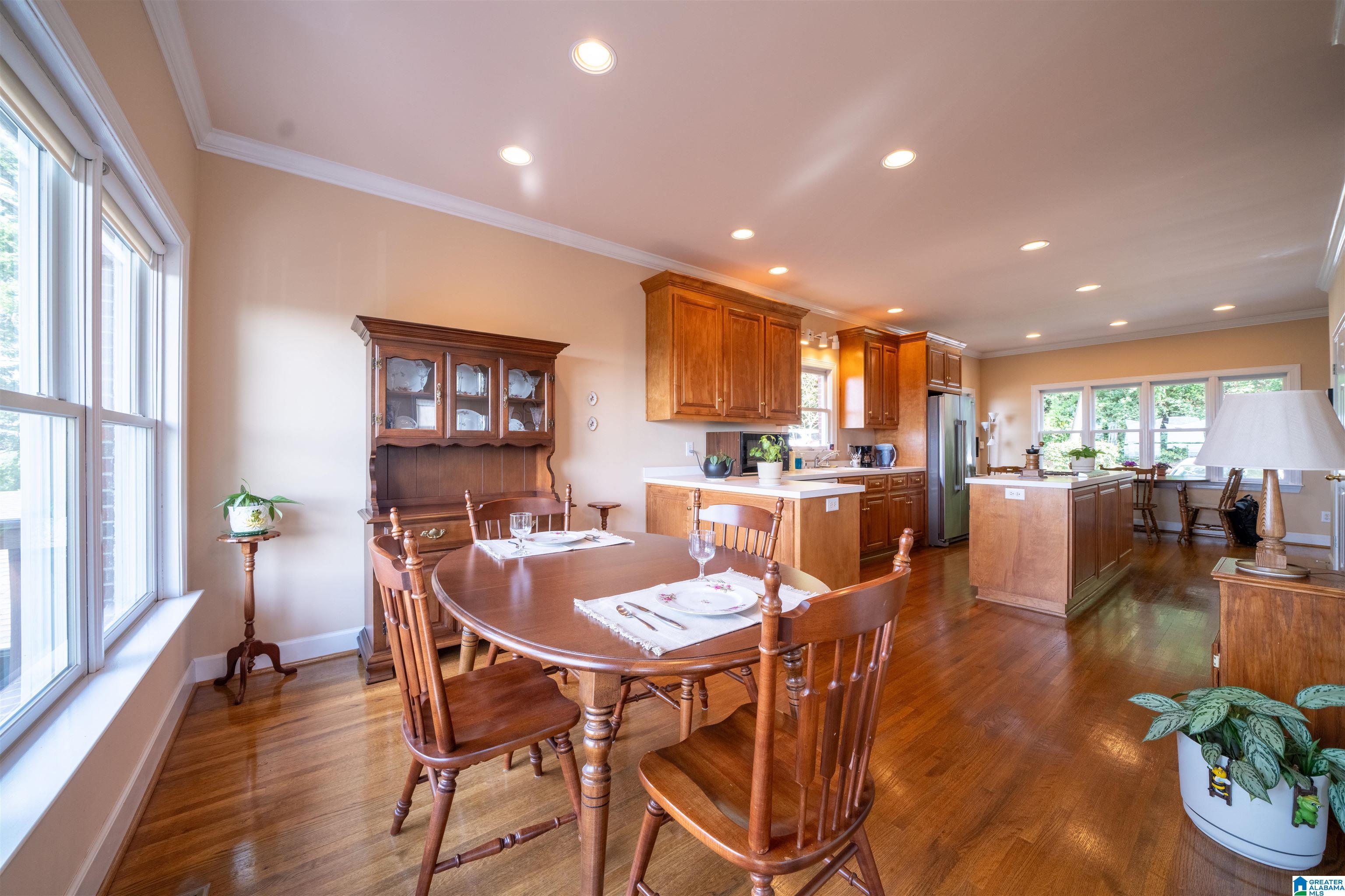 3426 Altamont Road South Birmingham, AL 35213 - Photo 8 of 32