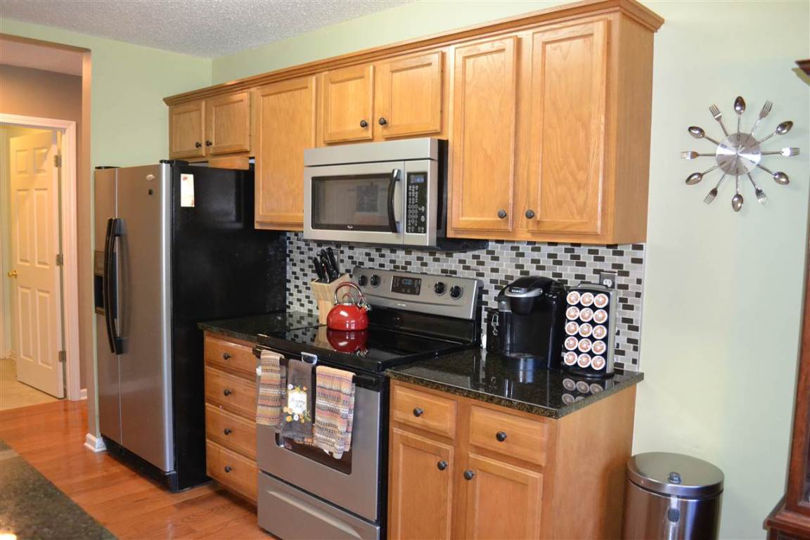 434 Chetola Road Seneca, SC 29672 - Photo 4 of 23 Gallery Image 4