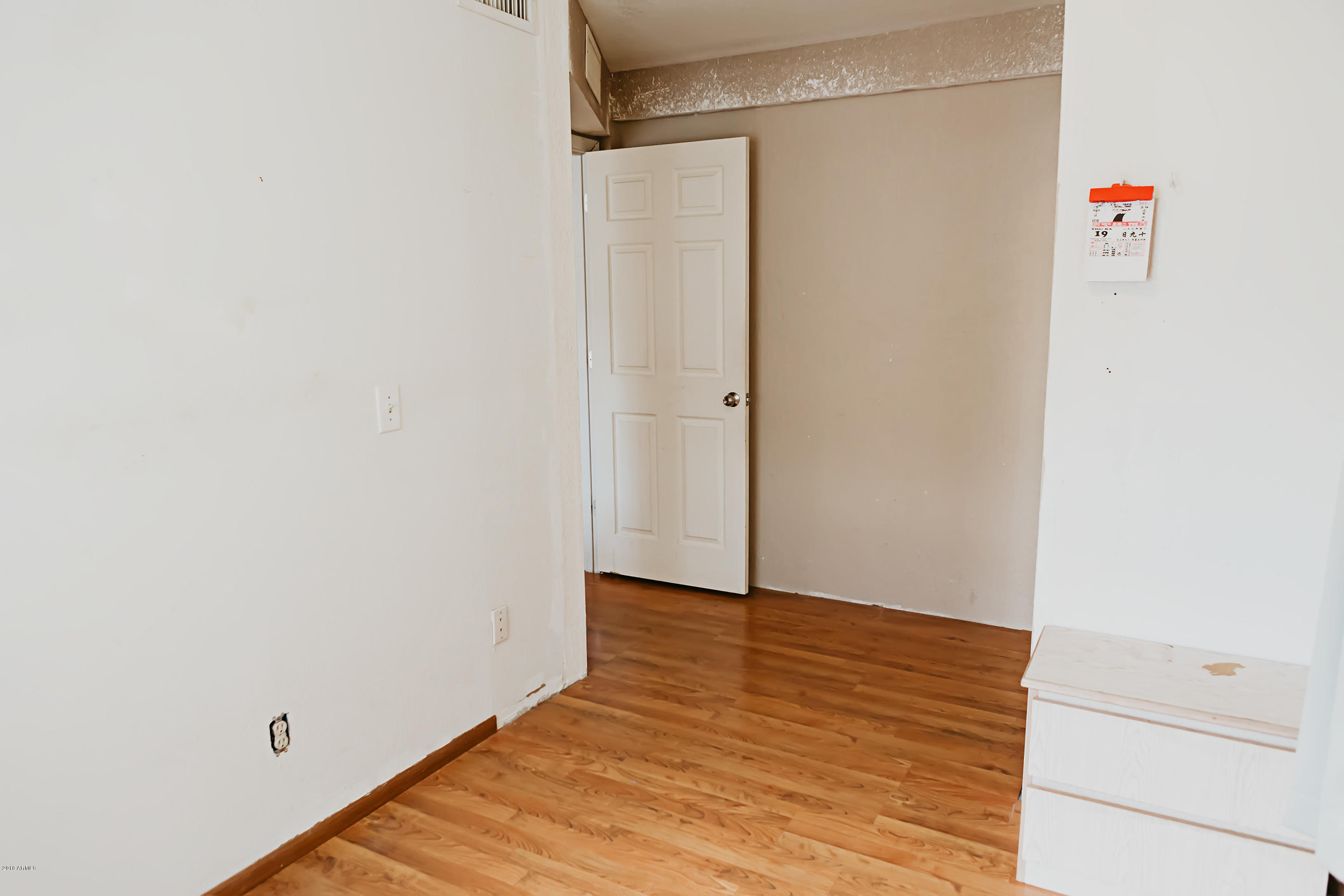 17 East Ruth Avenue, Unit 107 Phoenix, AZ 85020 - Photo 11 of 21 Bedroom 1