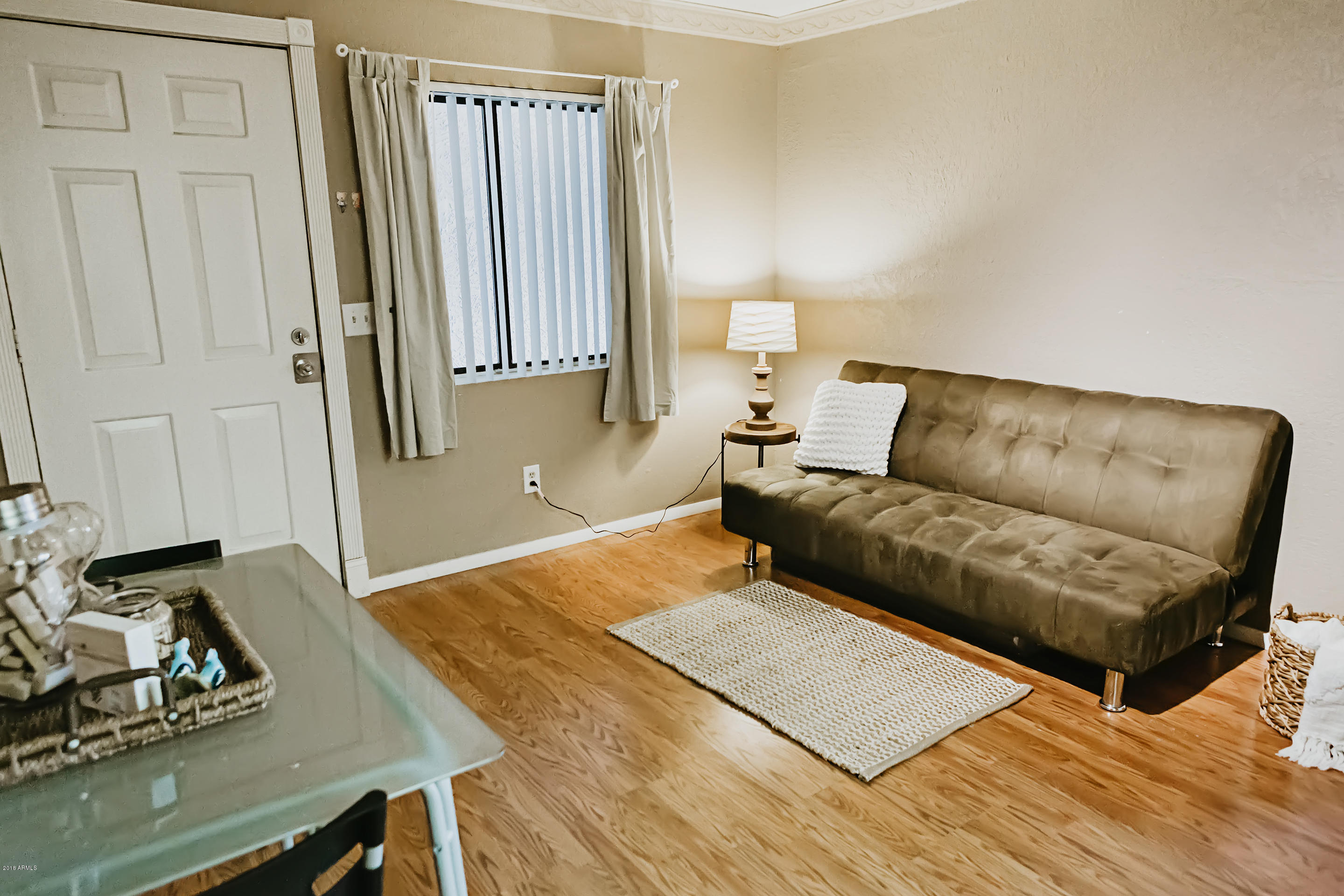 17 East Ruth Avenue, Unit 107 Phoenix, AZ 85020 - Photo 5 of 21 Living room