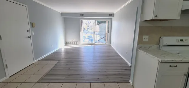 $1,225 | 38255 Fairway Court, Unit 77B, Clinton Township, MI 48038