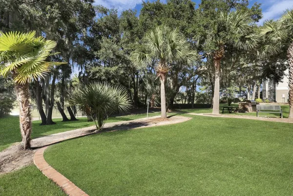 $687,000 | 130 River Landing Drive, Unit 8301, Daniel Island, SC 29492