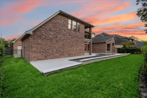 $925,000 | 6211 Alameda Point Lane, Houston, TX 77041