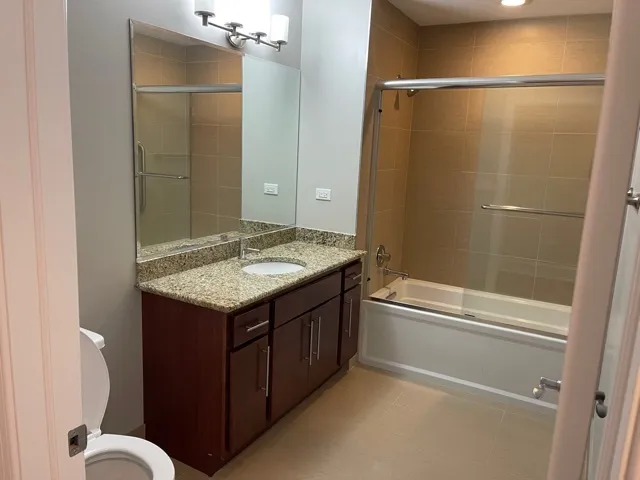 $2,200 | 728 North Diamond Lake Road, Unit 205, Mundelein, IL 60060