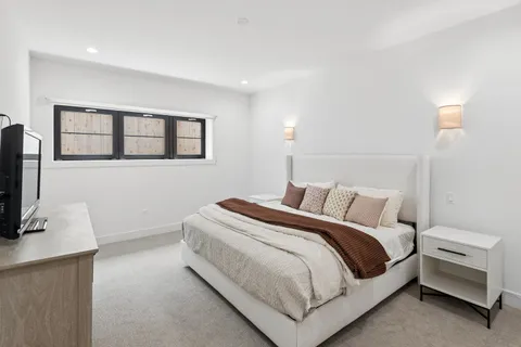 $1,100,000 | 1842 North Whipple Street, Unit 1, Chicago, IL 60647