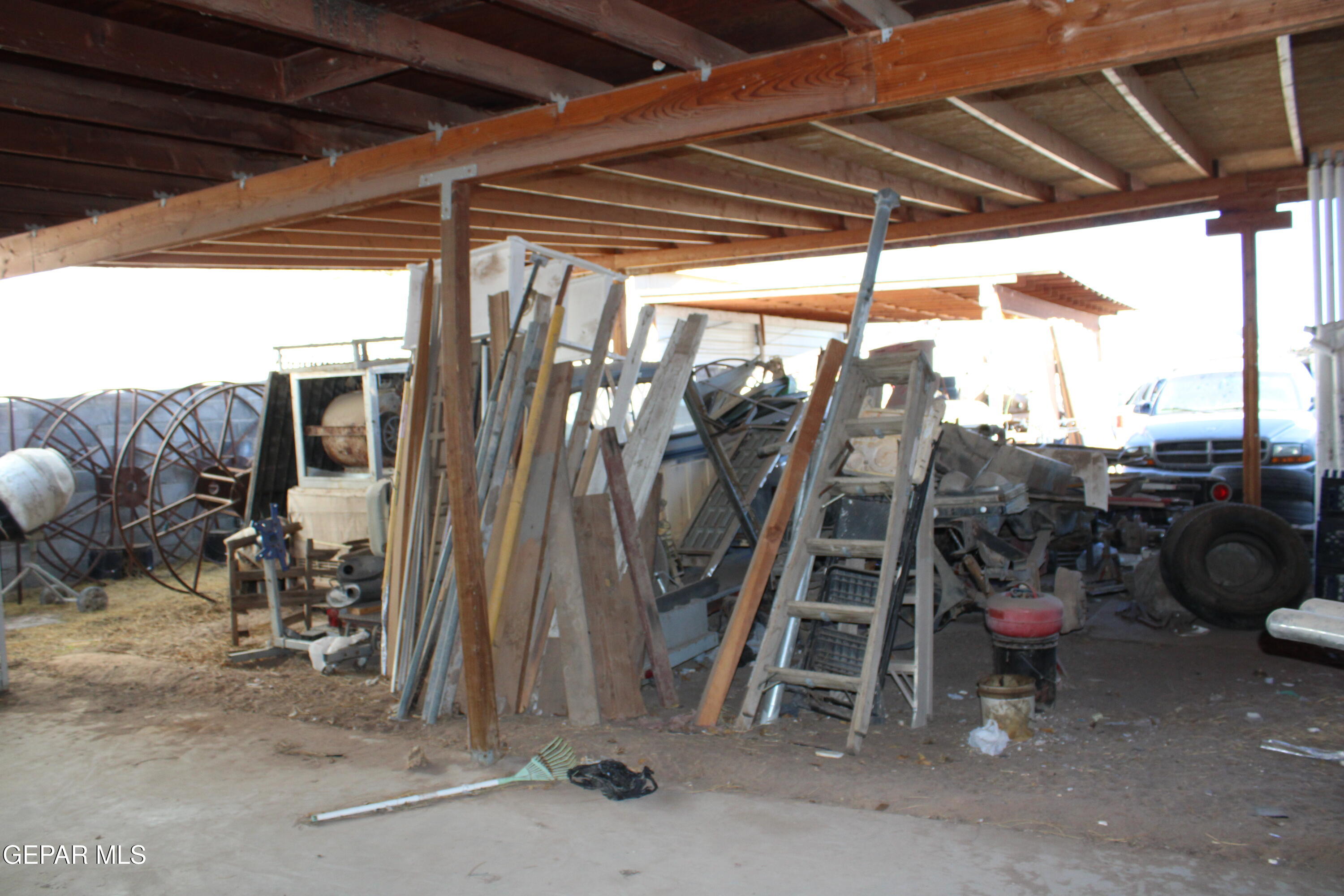 541 E Road El Paso, TX 79915 - Photo 15 of 35 Commercial 9