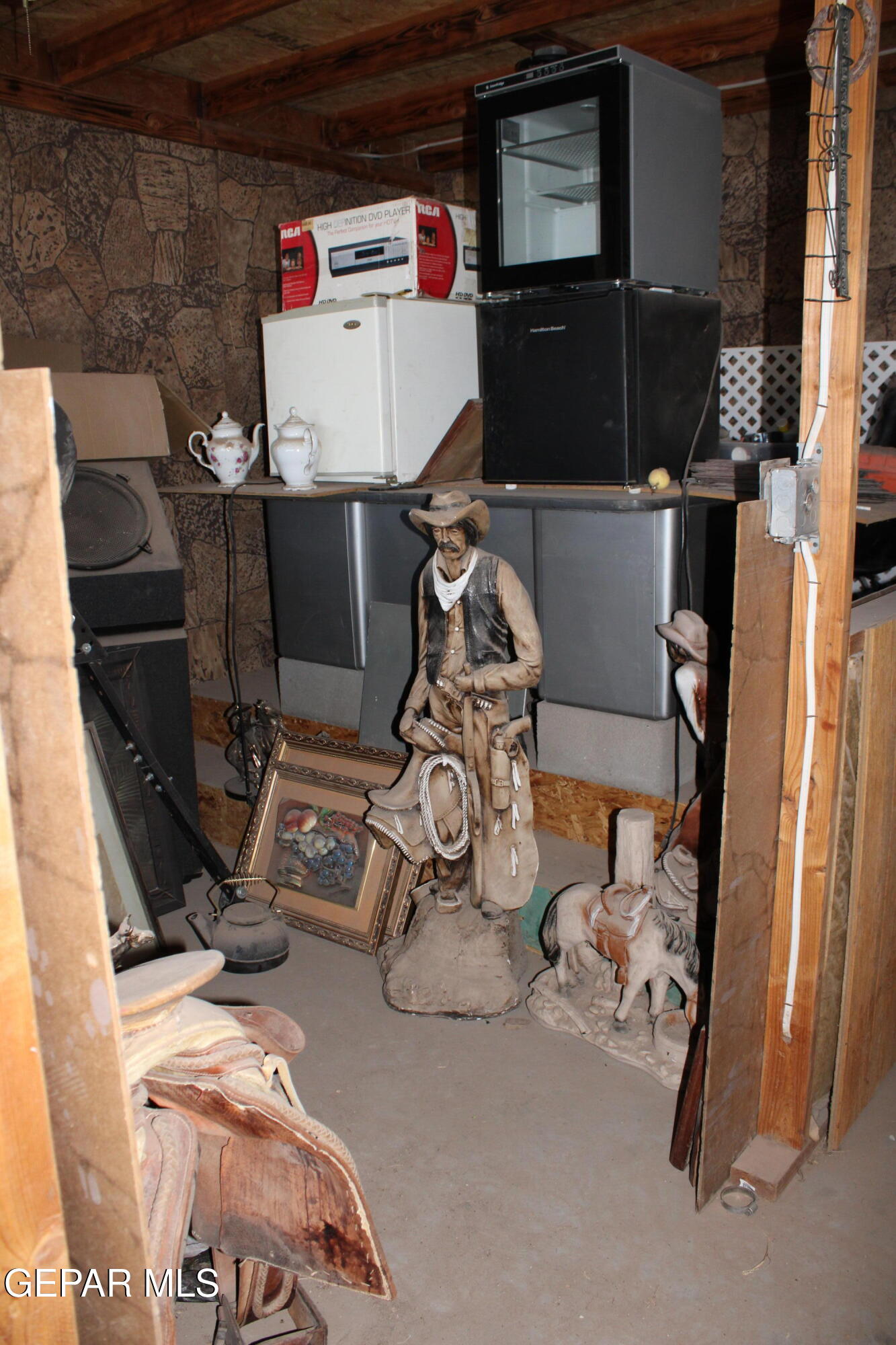 541 E Road El Paso, TX 79915 - Photo 23 of 35 Commercial 13