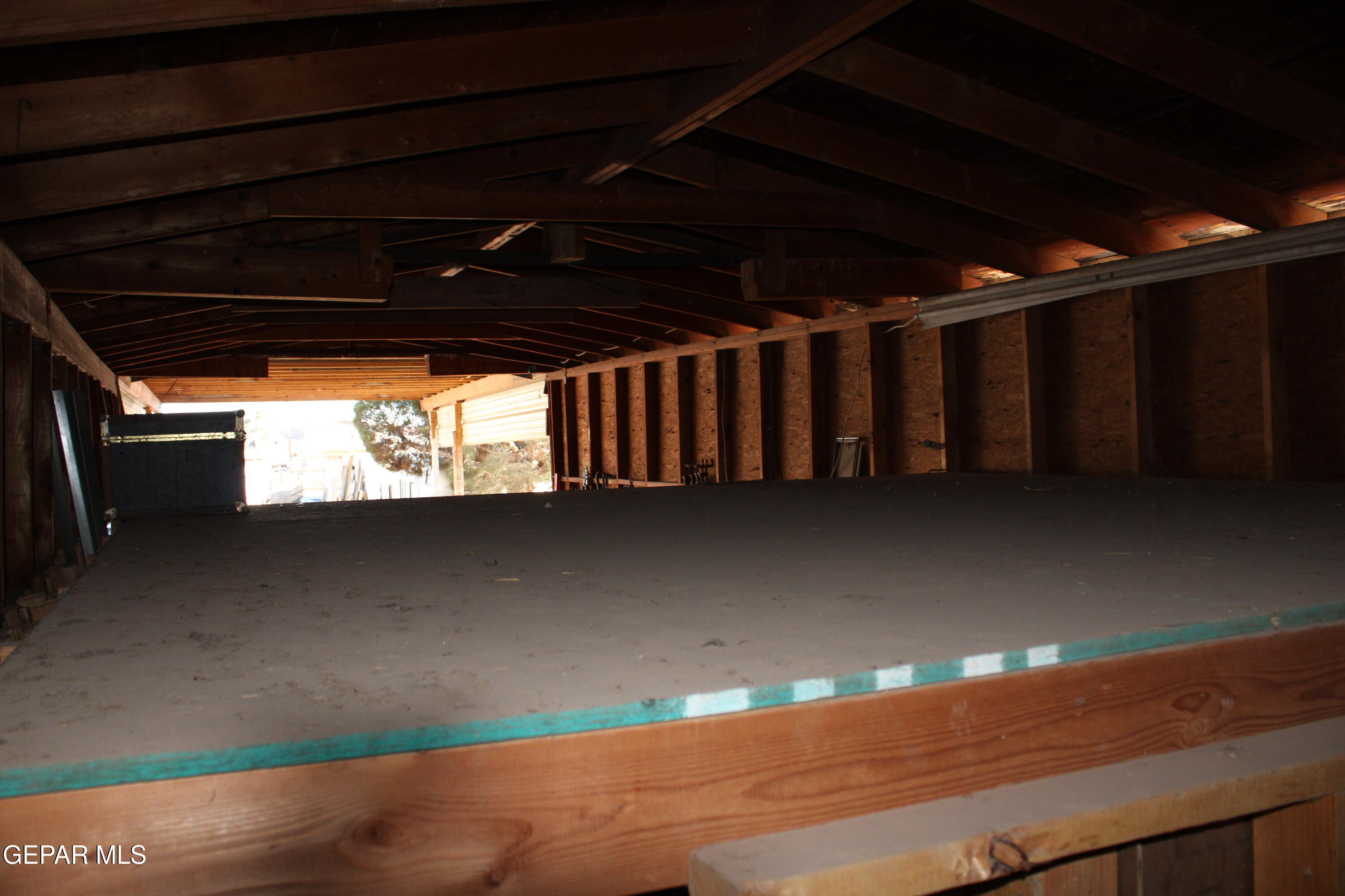 541 E Road El Paso, TX 79915 - Photo 27 of 35 Commercial storage view