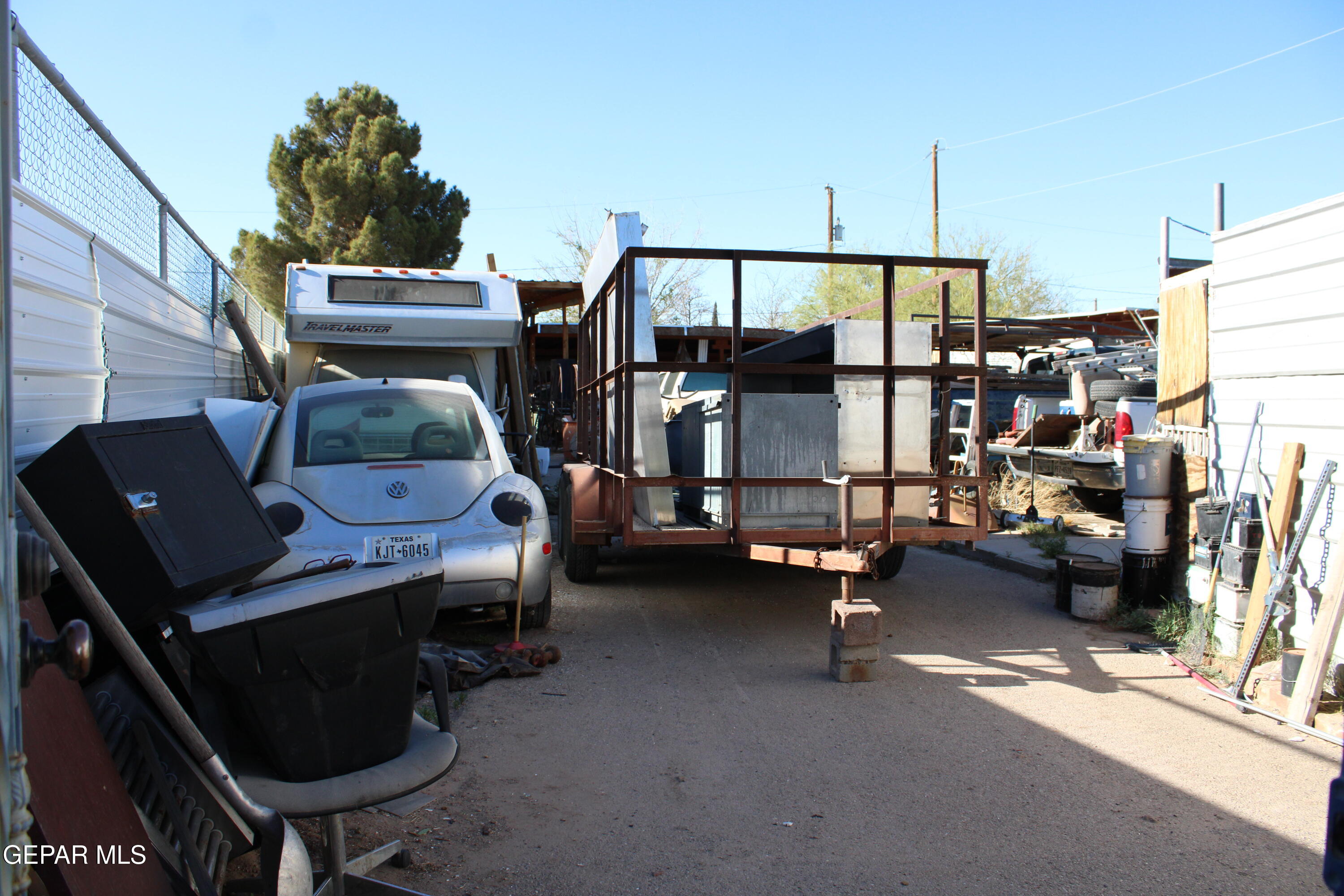 541 E Road El Paso, TX 79915 - Photo 7 of 35 Commercial 1