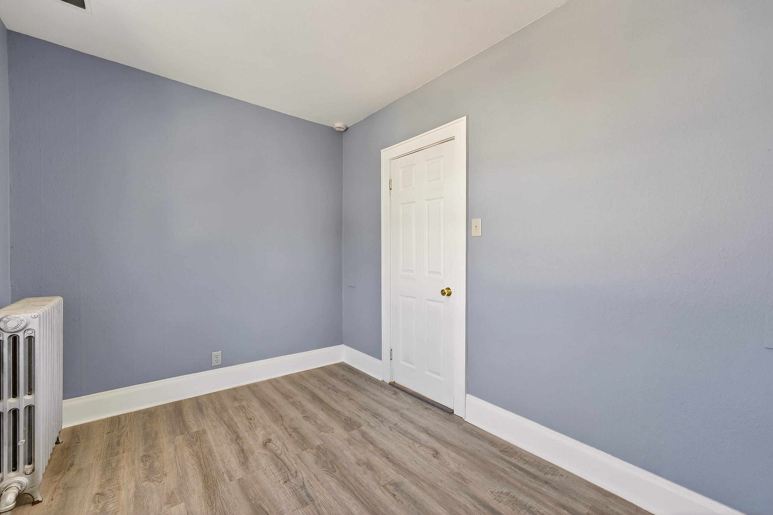 2939 North 13th Street Milwaukee, WI 53206 - Photo 15 of 43 Master Bedroom Upper