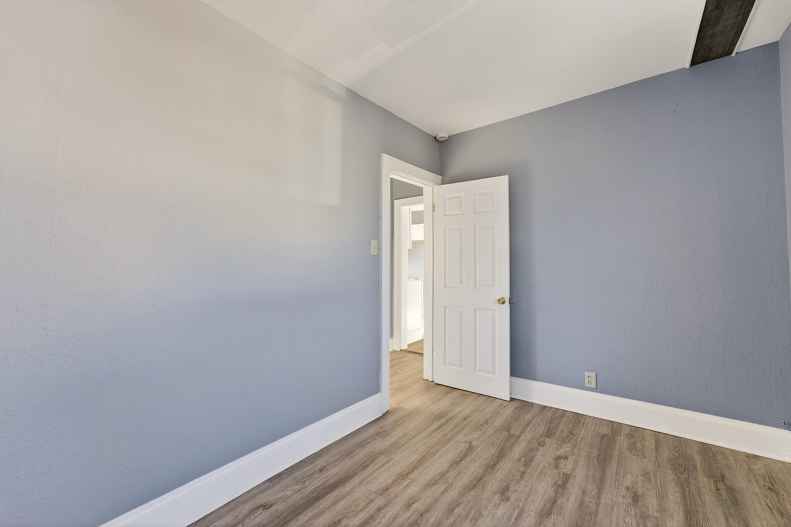 2939 North 13th Street Milwaukee, WI 53206 - Photo 18 of 43 Bedroom 2 Upper