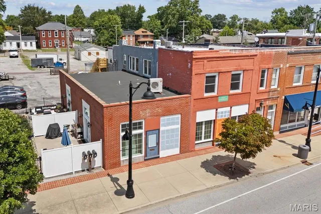 $475,000 | 511 East Main Street, Belleville, IL 62220