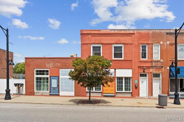 $475,000 | 511 East Main Street, Belleville, IL 62220
